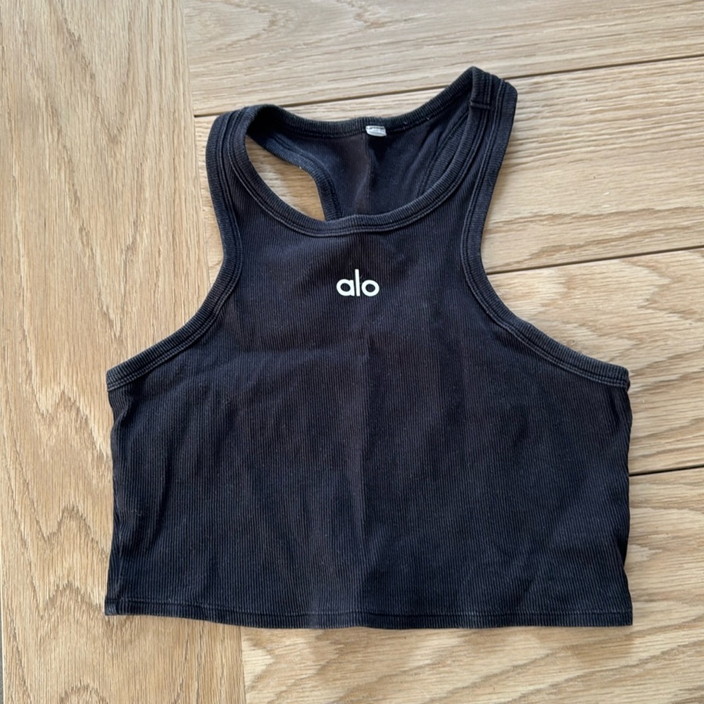 Alo Crop Tank - Black, fits like S/M
